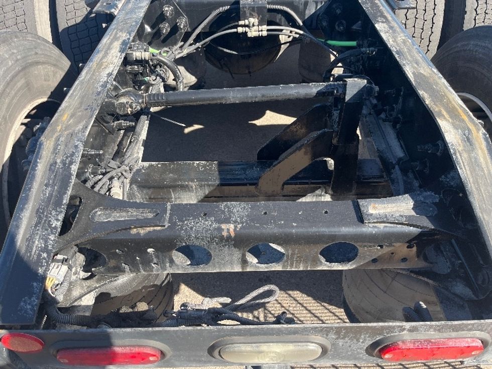 2020 International LT625 LT photo 6