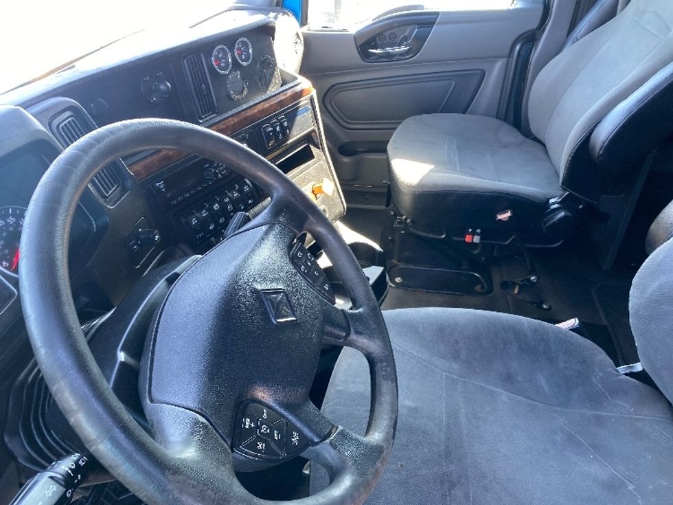 Sleeper Tractor-Heavy Duty Tractors-International-2020-LT625-El Paso-TX-698,745\n\t\tmiles-$ 31,750 - Image 10