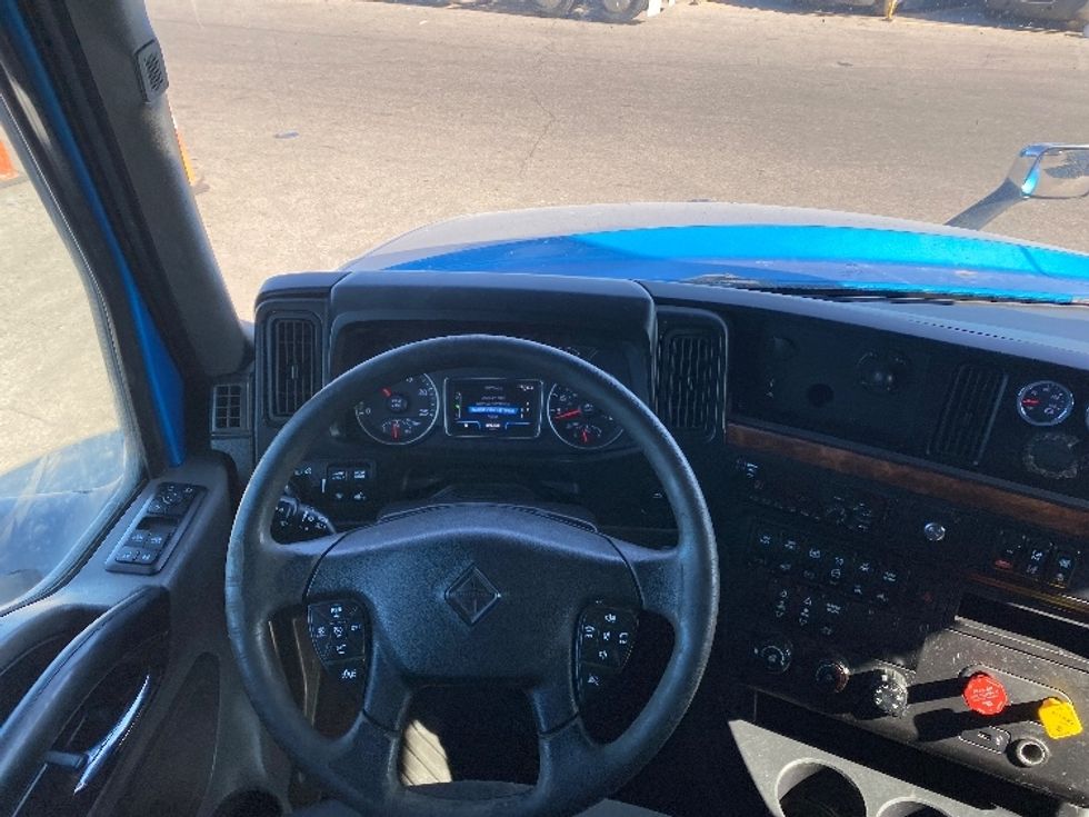Sleeper Tractor-Heavy Duty Tractors-International-2020-LT625-El Paso-TX-698,745\n\t\tmiles-$ 31,750 - Image 11