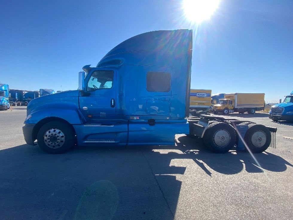 Sleeper Tractor-Heavy Duty Tractors-International-2020-LT625-El Paso-TX-698,745\n\t\tmiles-$ 31,750 - Image 4