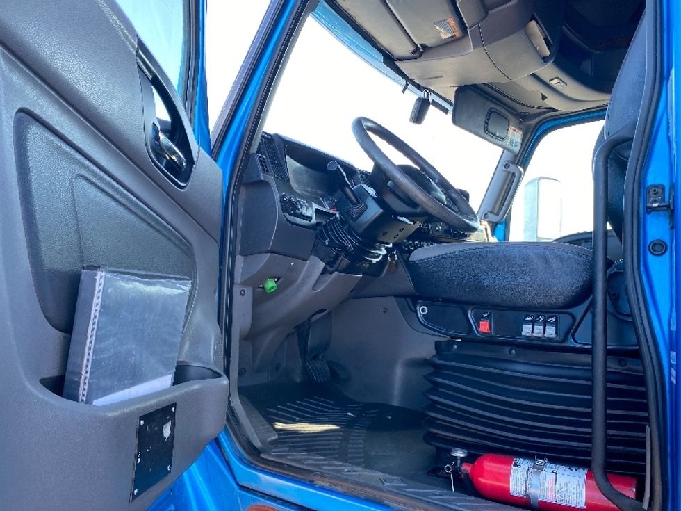 Sleeper Tractor-Heavy Duty Tractors-International-2020-LT625-El Paso-TX-698,745\n\t\tmiles-$ 31,750 - Image 9