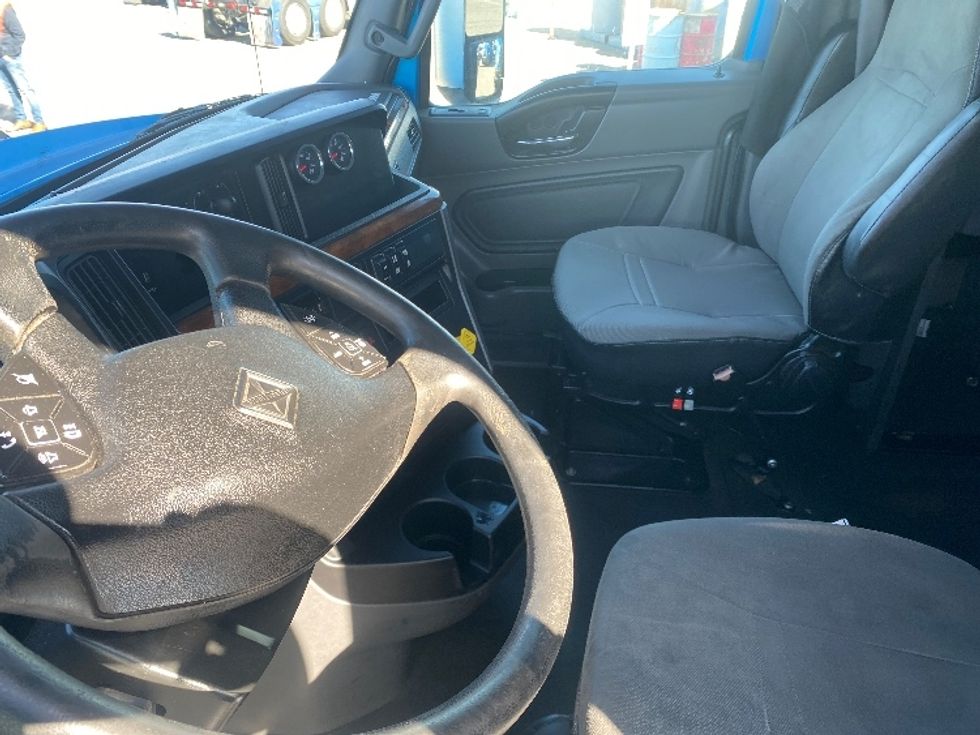 Sleeper Tractor-Heavy Duty Tractors-International-2020-LT625-El Paso-TX-699,088\n\t\tmiles-$ 31,750 - Image 10