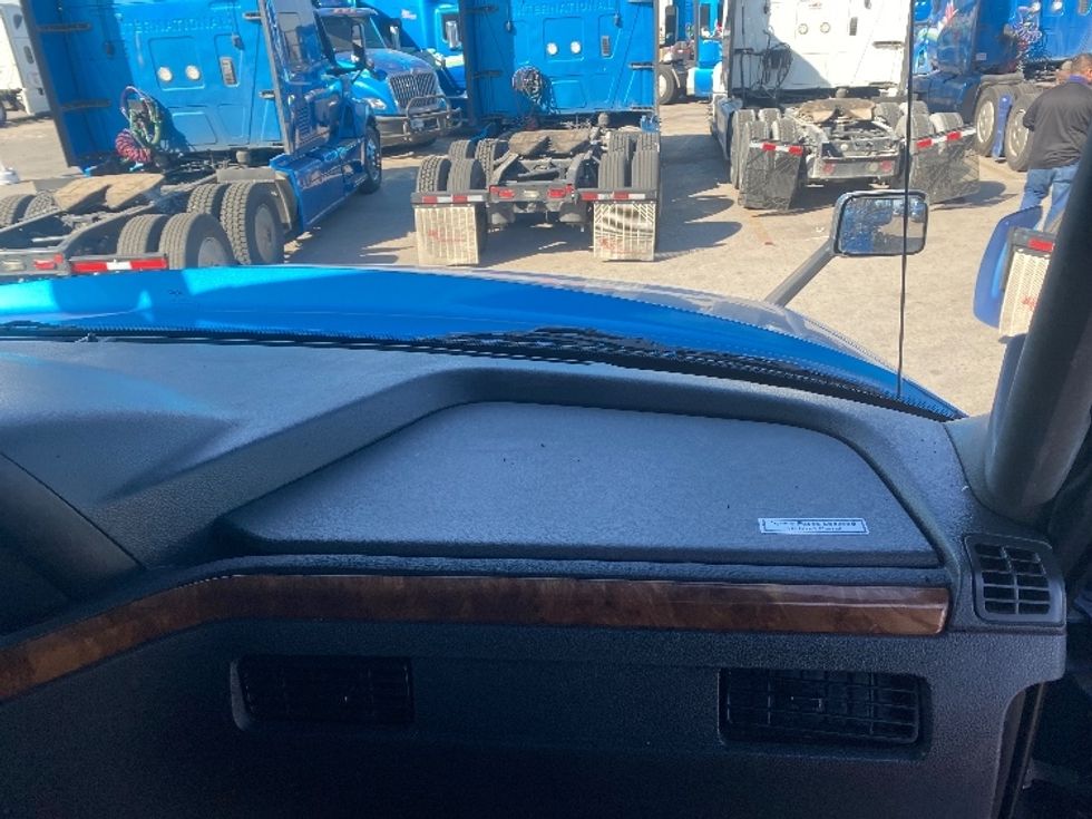 Sleeper Tractor-Heavy Duty Tractors-International-2020-LT625-El Paso-TX-699,088\n\t\tmiles-$ 31,750 - Image 14