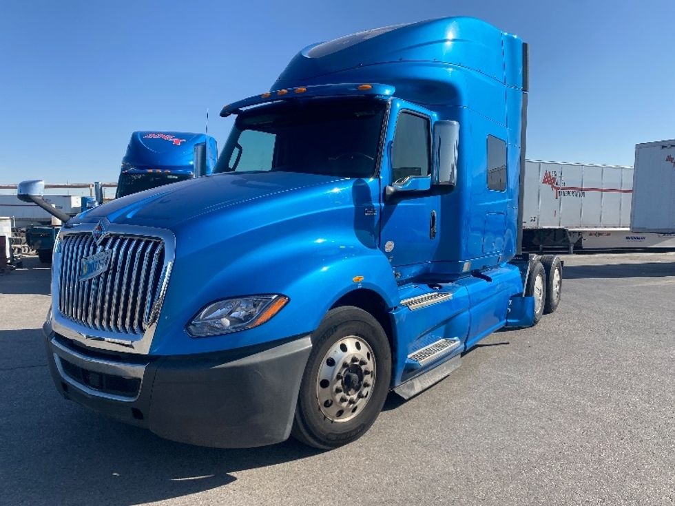Sleeper Tractor-Heavy Duty Tractors-International-2020-LT625-El Paso-TX-699,088\n\t\tmiles-$ 31,750 - Image 3