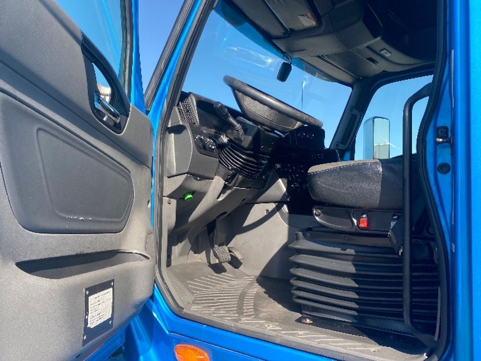 Sleeper Tractor-Heavy Duty Tractors-International-2020-LT625-El Paso-TX-699,088\n\t\tmiles-$ 31,750 - Image 9
