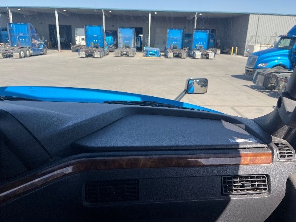 Sleeper Tractor-Heavy Duty Tractors-International-2020-LT625-El Paso-TX-699,218\n\t\tmiles-$ 31,750 - Image 14