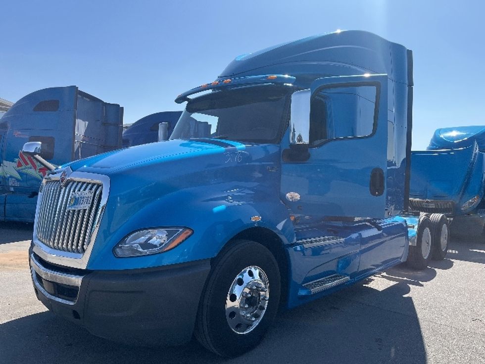 Sleeper Tractor-Heavy Duty Tractors-International-2020-LT625-El Paso-TX-699,218\n\t\tmiles-$ 31,750 - Image 3