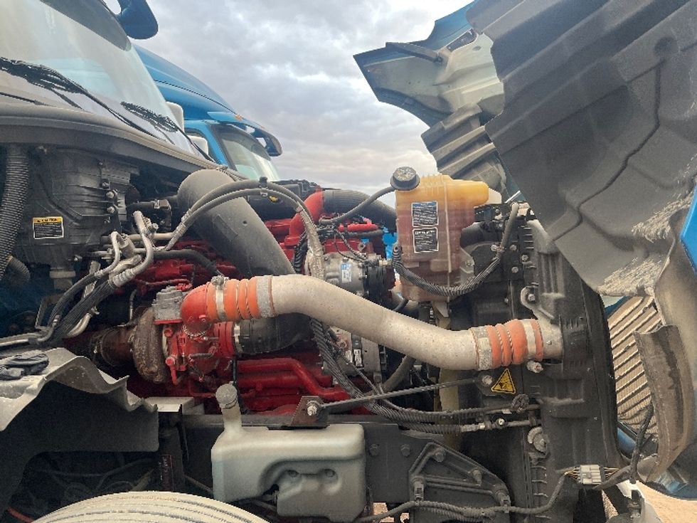 Sleeper Tractor-Heavy Duty Tractors-International-2020-LT625-El Paso-TX-699,672\n\t\tmiles-$ 31,750 - Image 20