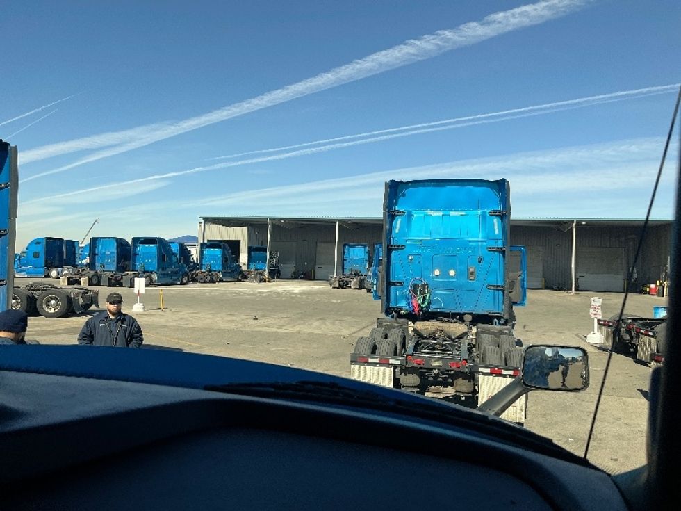 Sleeper Tractor-Heavy Duty Tractors-International-2020-LT625-El Paso-TX-700,153\n\t\tmiles-$ 31,750 - Image 14