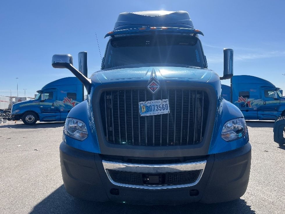Sleeper Tractor-Heavy Duty Tractors-International-2020-LT625-El Paso-TX-700,153\n\t\tmiles-$ 31,750 - Image 2