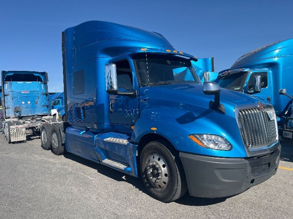 Sleeper Tractor-Heavy Duty Tractors-International-2020-LT625-El Paso-TX-700,607\n\t\tmiles-$ 31,750 - Image 1