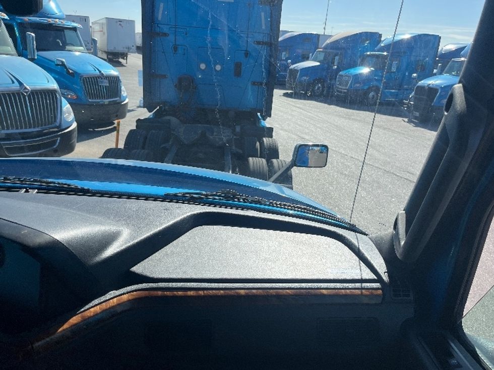 Sleeper Tractor-Heavy Duty Tractors-International-2020-LT625-El Paso-TX-700,607\n\t\tmiles-$ 31,750 - Image 14