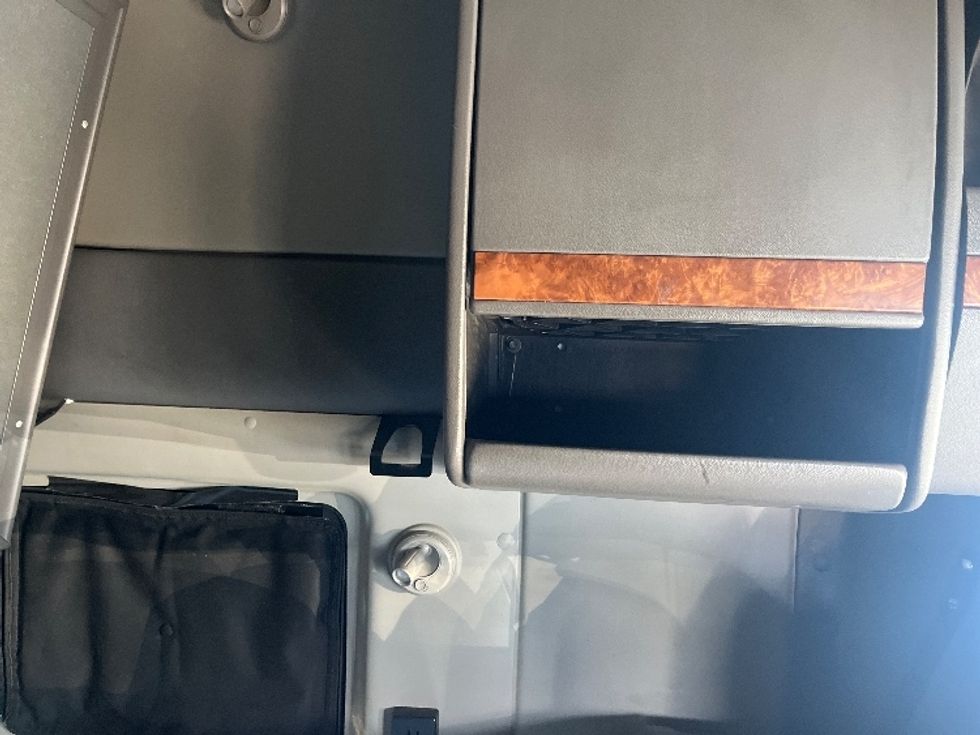 Sleeper Tractor-Heavy Duty Tractors-International-2020-LT625-El Paso-TX-700,607\n\t\tmiles-$ 31,750 - Image 18