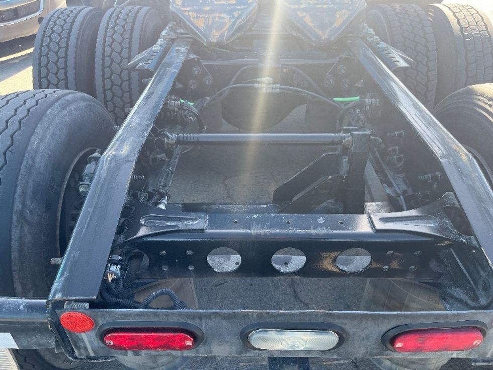 Sleeper Tractor-Heavy Duty Tractors-International-2020-LT625-El Paso-TX-700,607\n\t\tmiles-$ 31,750 - Image 6