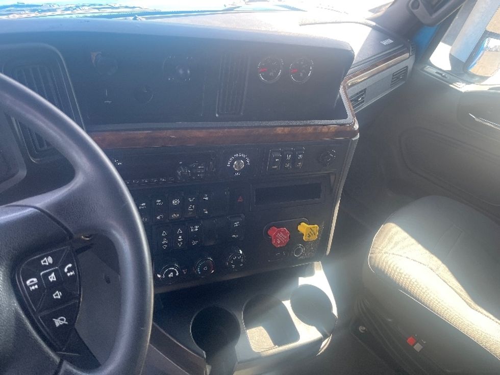 Sleeper Tractor-Heavy Duty Tractors-International-2020-LT625-El Paso-TX-700,984\n\t\tmiles-$ 31,500 - Image 10