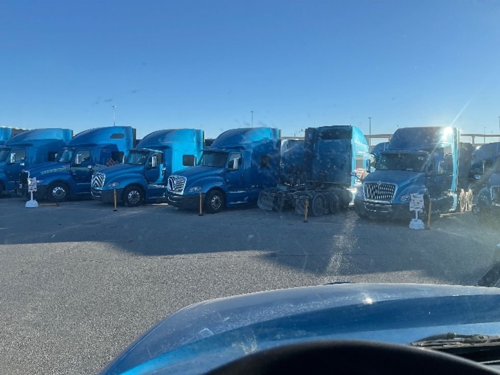 Sleeper Tractor-Heavy Duty Tractors-International-2020-LT625-El Paso-TX-701,365\n\t\tmiles-$ 31,500 - Image 11