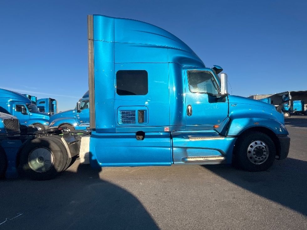 Sleeper Tractor-Heavy Duty Tractors-International-2020-LT625-El Paso-TX-701,365\n\t\tmiles-$ 31,500 - Image 8