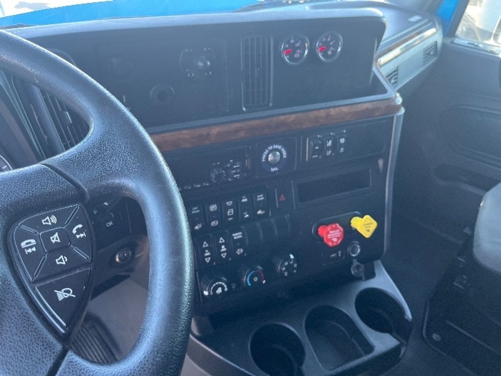 Sleeper Tractor-Heavy Duty Tractors-International-2020-LT625-El Paso-TX-702,258\n\t\tmiles-$ 31,500 - Image 10