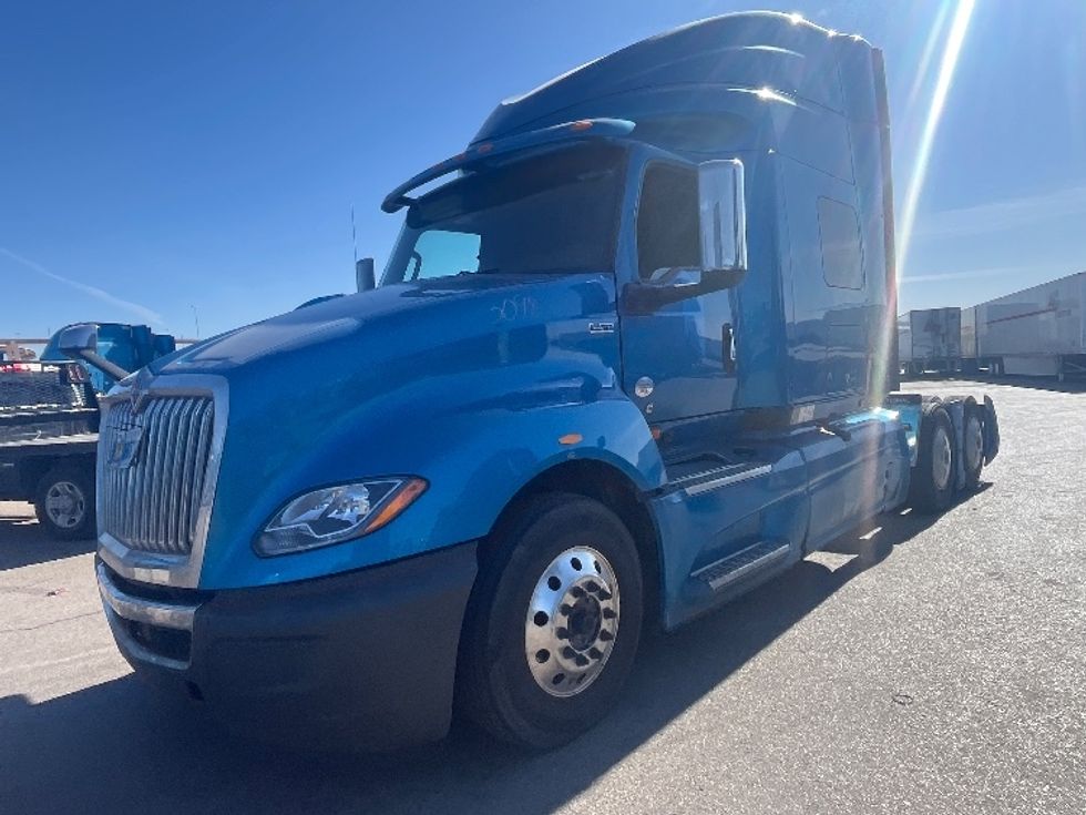 Sleeper Tractor-Heavy Duty Tractors-International-2020-LT625-El Paso-TX-702,258\n\t\tmiles-$ 31,500 - Image 3