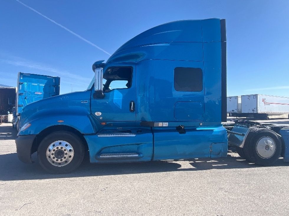 Sleeper Tractor-Heavy Duty Tractors-International-2020-LT625-El Paso-TX-702,258\n\t\tmiles-$ 31,500 - Image 4