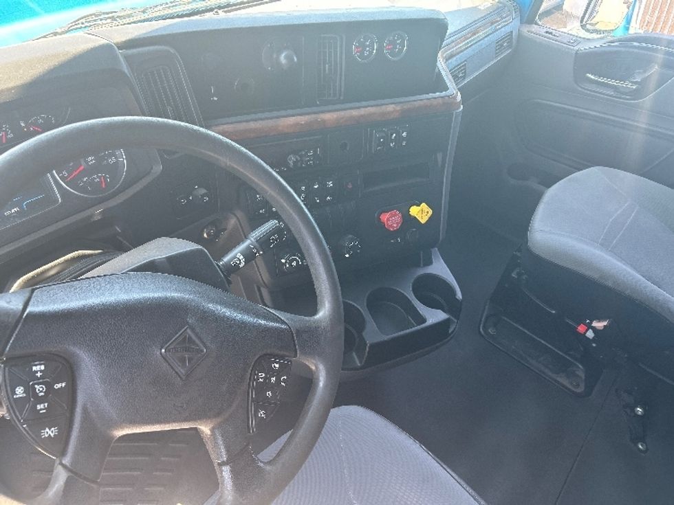 Sleeper Tractor-Heavy Duty Tractors-International-2020-LT625-El Paso-TX-702,822\n\t\tmiles-$ 29,000 - Image 10