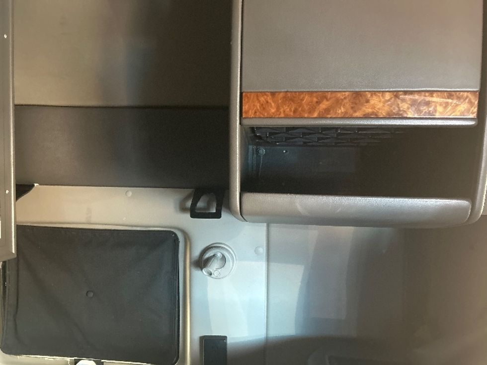 Sleeper Tractor-Heavy Duty Tractors-International-2020-LT625-El Paso-TX-702,822\n\t\tmiles-$ 29,000 - Image 18