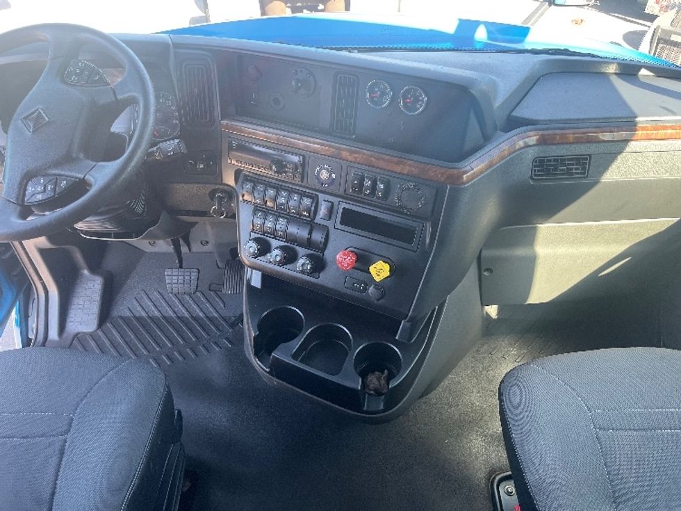 Sleeper Tractor-Heavy Duty Tractors-International-2020-LT625-El Paso-TX-702,906\n\t\tmiles-$ 31,500 - Image 12