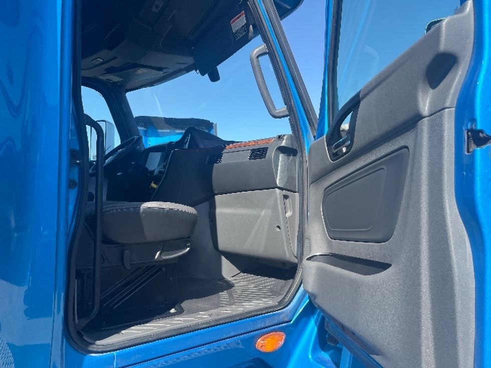 Sleeper Tractor-Heavy Duty Tractors-International-2020-LT625-El Paso-TX-702,906\n\t\tmiles-$ 31,500 - Image 13