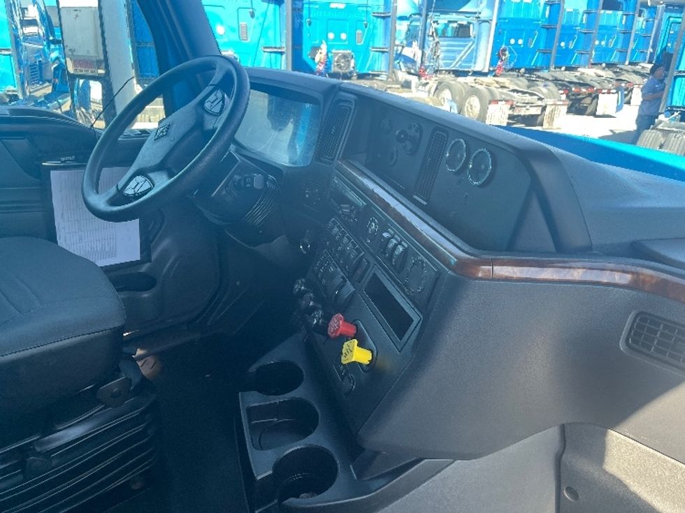 Sleeper Tractor-Heavy Duty Tractors-International-2020-LT625-El Paso-TX-702,906\n\t\tmiles-$ 31,500 - Image 15