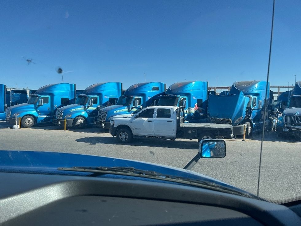 Sleeper Tractor-Heavy Duty Tractors-International-2020-LT625-El Paso-TX-703,120\n\t\tmiles-$ 31,500 - Image 14