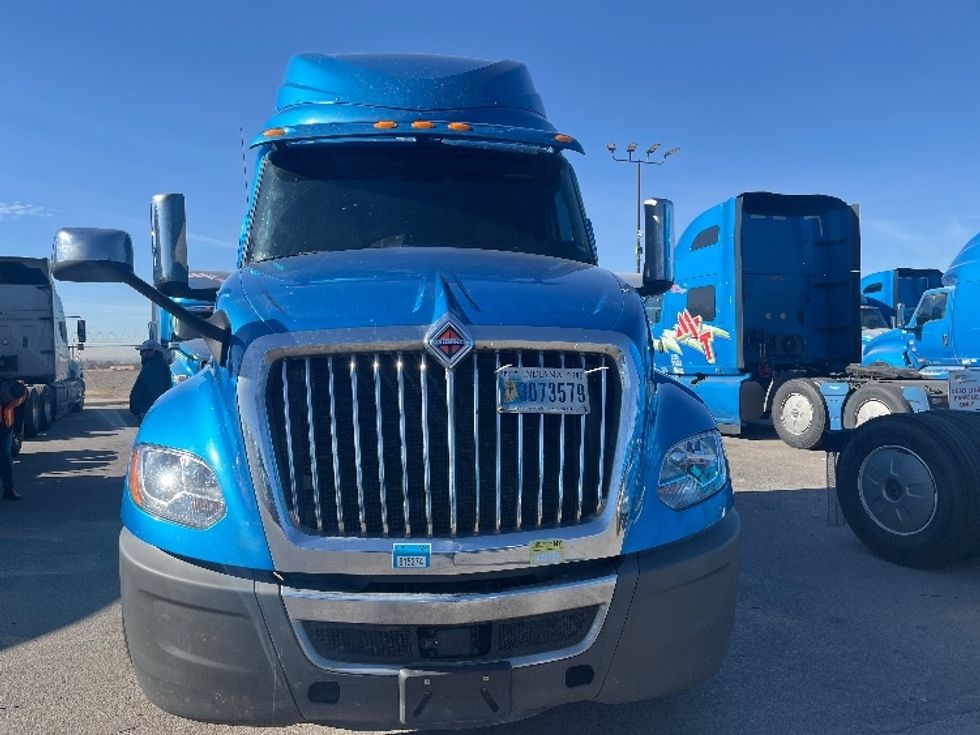 Sleeper Tractor-Heavy Duty Tractors-International-2020-LT625-El Paso-TX-703,120\n\t\tmiles-$ 31,500 - Image 2