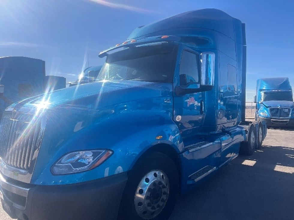 Sleeper Tractor-Heavy Duty Tractors-International-2020-LT625-El Paso-TX-703,120\n\t\tmiles-$ 31,500 - Image 3