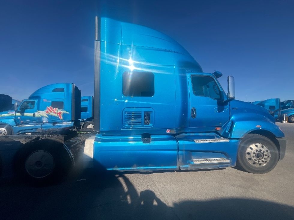 Sleeper Tractor-Heavy Duty Tractors-International-2020-LT625-El Paso-TX-703,120\n\t\tmiles-$ 31,500 - Image 8
