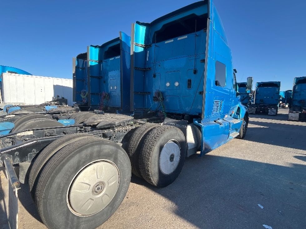 Sleeper Tractor-Heavy Duty Tractors-International-2020-LT625-El Paso-TX-703,502\n\t\tmiles-$ 31,500 - Image 7
