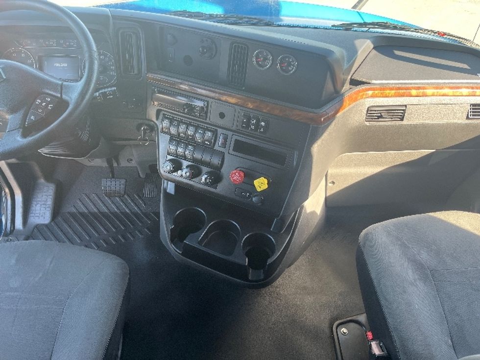 Sleeper Tractor-Heavy Duty Tractors-International-2020-LT625-El Paso-TX-706,351\n\t\tmiles-$ 28,000 - Image 12