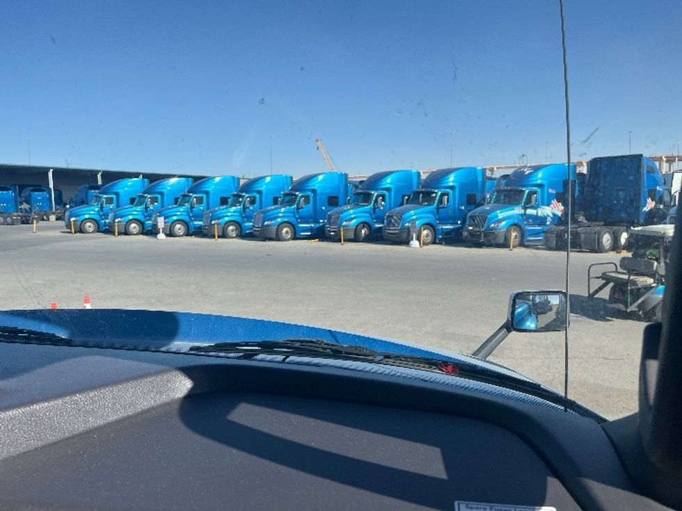 Sleeper Tractor-Heavy Duty Tractors-International-2020-LT625-El Paso-TX-706,351\n\t\tmiles-$ 28,000 - Image 14