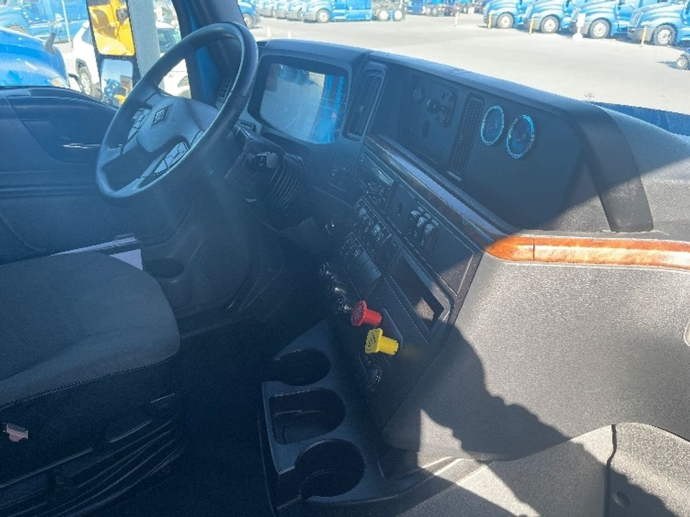 Sleeper Tractor-Heavy Duty Tractors-International-2020-LT625-El Paso-TX-706,351\n\t\tmiles-$ 28,000 - Image 15