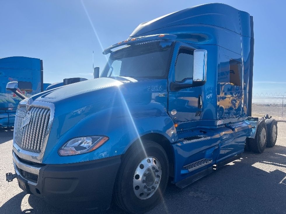 Sleeper Tractor-Heavy Duty Tractors-International-2020-LT625-El Paso-TX-706,351\n\t\tmiles-$ 28,000 - Image 3