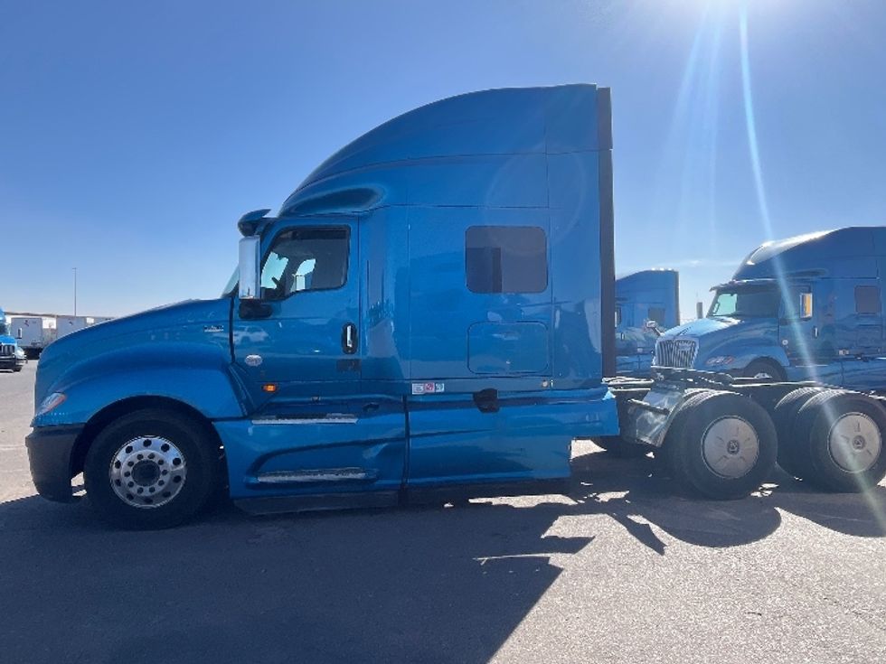 Sleeper Tractor-Heavy Duty Tractors-International-2020-LT625-El Paso-TX-706,351\n\t\tmiles-$ 28,000 - Image 4