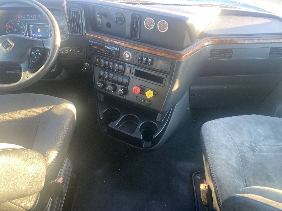 Sleeper Tractor-Heavy Duty Tractors-International-2020-LT625-El Paso-TX-711,949\n\t\tmiles-$ 30,750 - Image 12