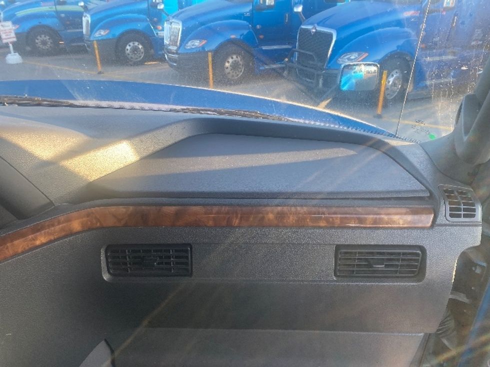 Sleeper Tractor-Heavy Duty Tractors-International-2020-LT625-El Paso-TX-711,949\n\t\tmiles-$ 30,750 - Image 14