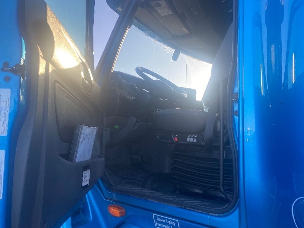 Sleeper Tractor-Heavy Duty Tractors-International-2020-LT625-El Paso-TX-711,949\n\t\tmiles-$ 30,750 - Image 9