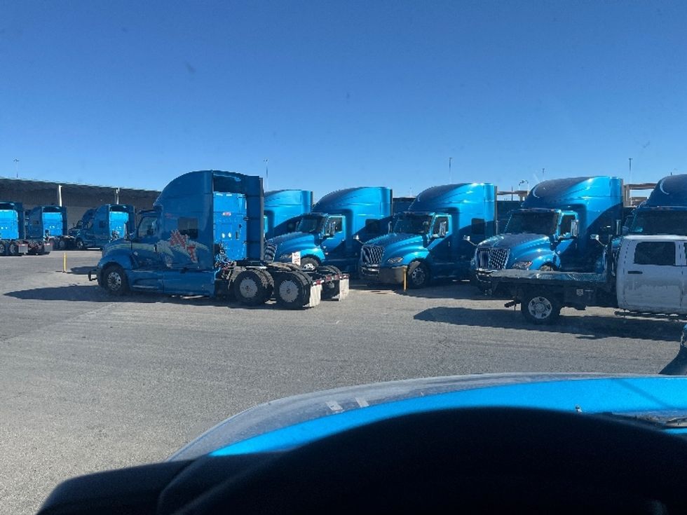 Sleeper Tractor-Heavy Duty Tractors-International-2020-LT625-El Paso-TX-713,456\n\t\tmiles-$ 30,750 - Image 11