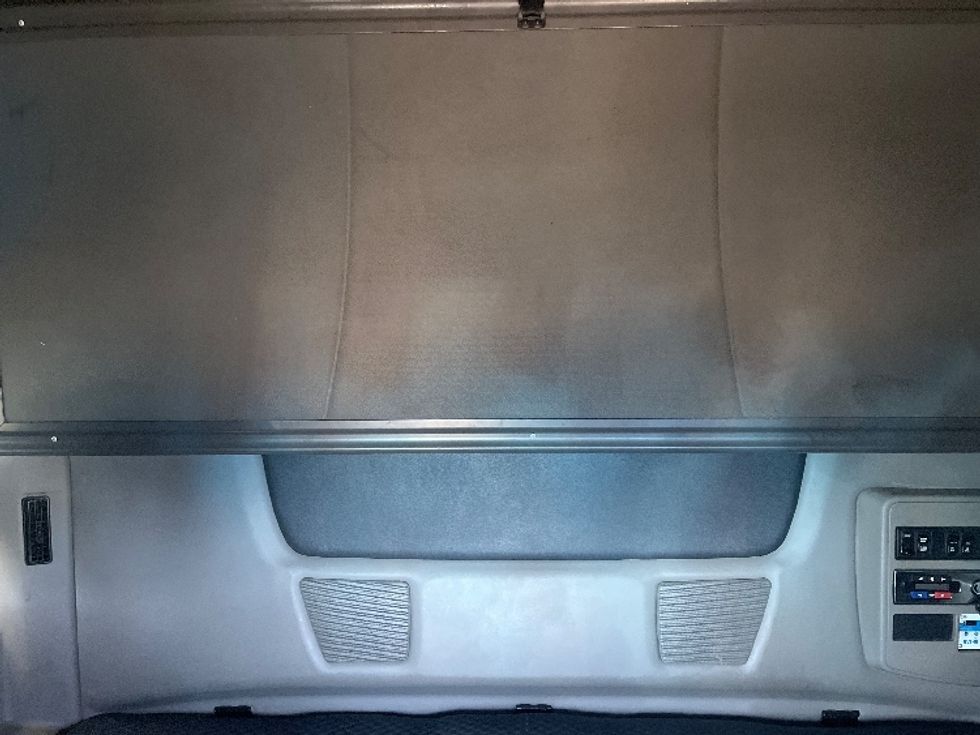 Sleeper Tractor-Heavy Duty Tractors-International-2020-LT625-El Paso-TX-713,456\n\t\tmiles-$ 30,750 - Image 16