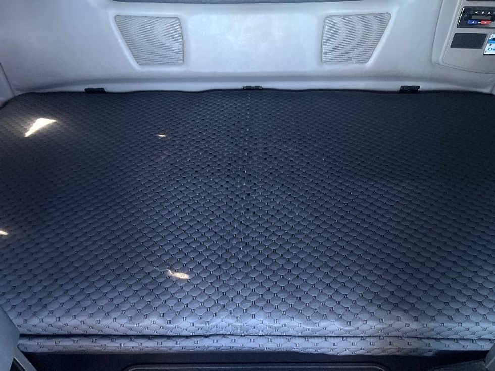 Sleeper Tractor-Heavy Duty Tractors-International-2020-LT625-El Paso-TX-713,456\n\t\tmiles-$ 30,750 - Image 17