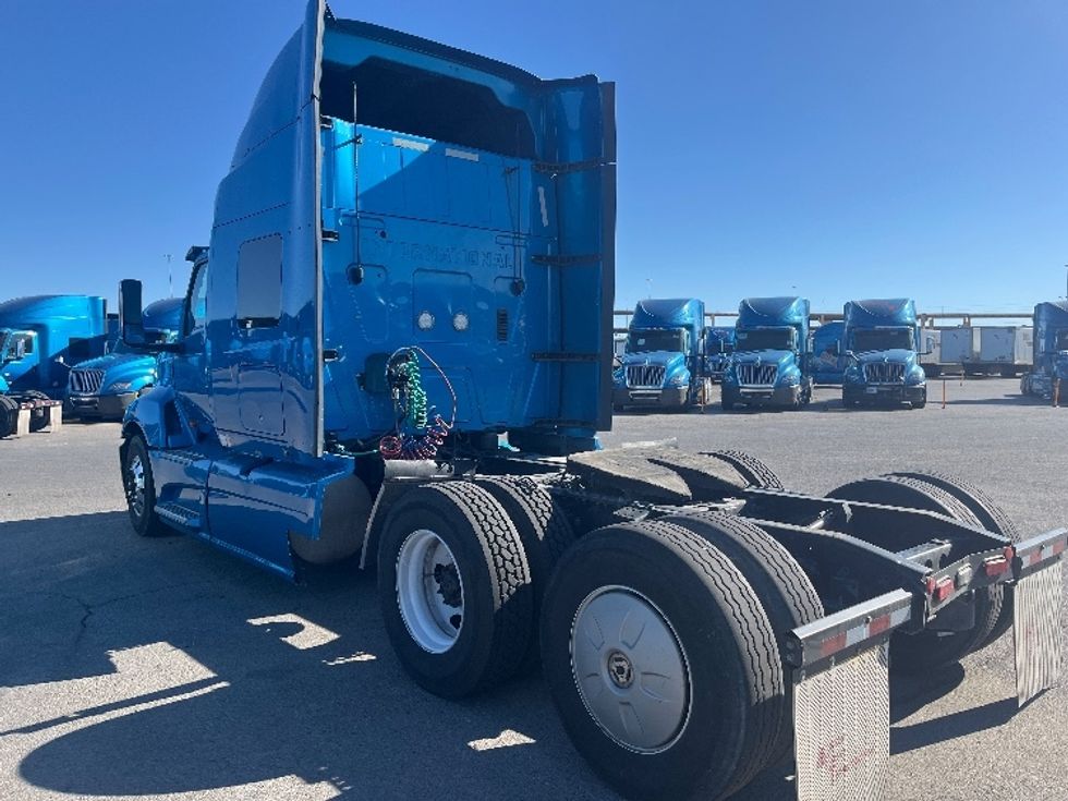 Sleeper Tractor-Heavy Duty Tractors-International-2020-LT625-El Paso-TX-713,456\n\t\tmiles-$ 30,750 - Image 5