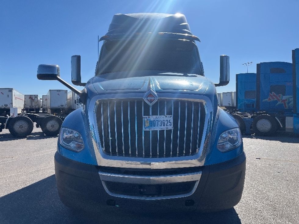 2020 International LT625 LT photo 2