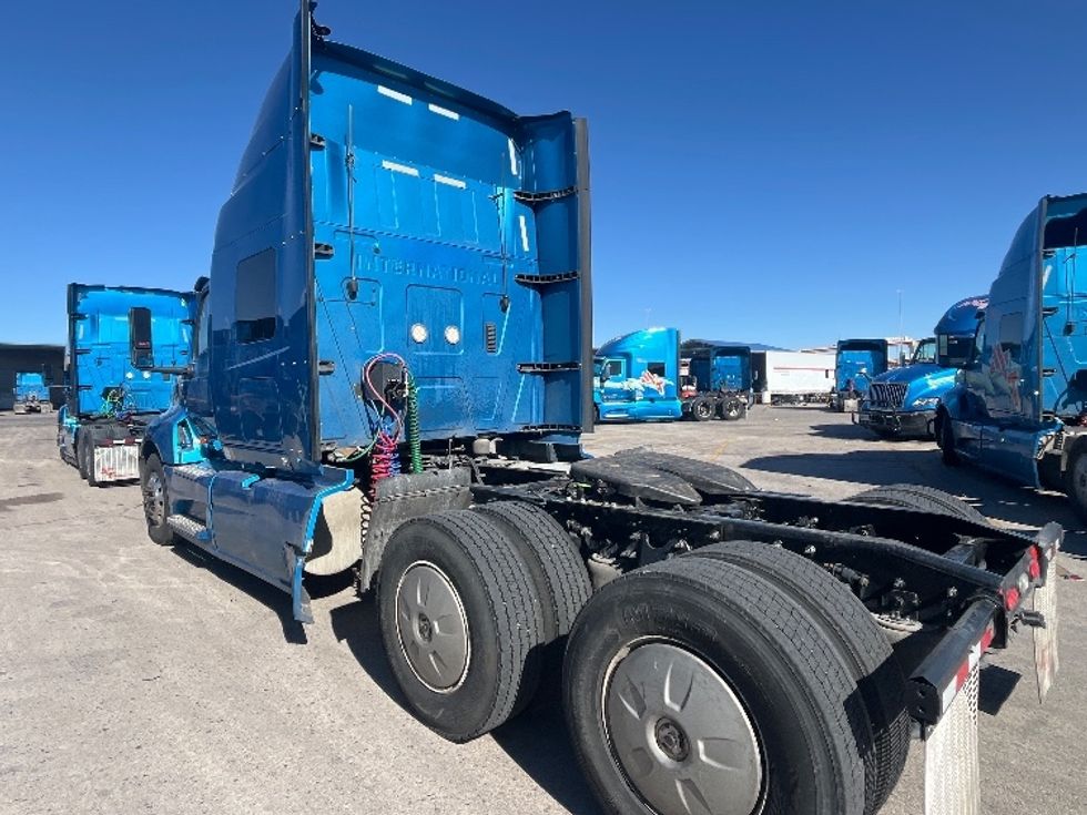 2020 International LT625 LT photo 5