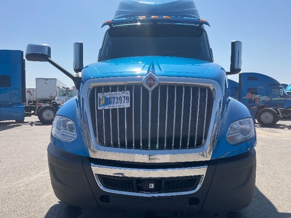 Sleeper Tractor-Heavy Duty Tractors-International-2020-LT625-El Paso-TX-715,534\n\t\tmiles-$ 30,500 - Image 2