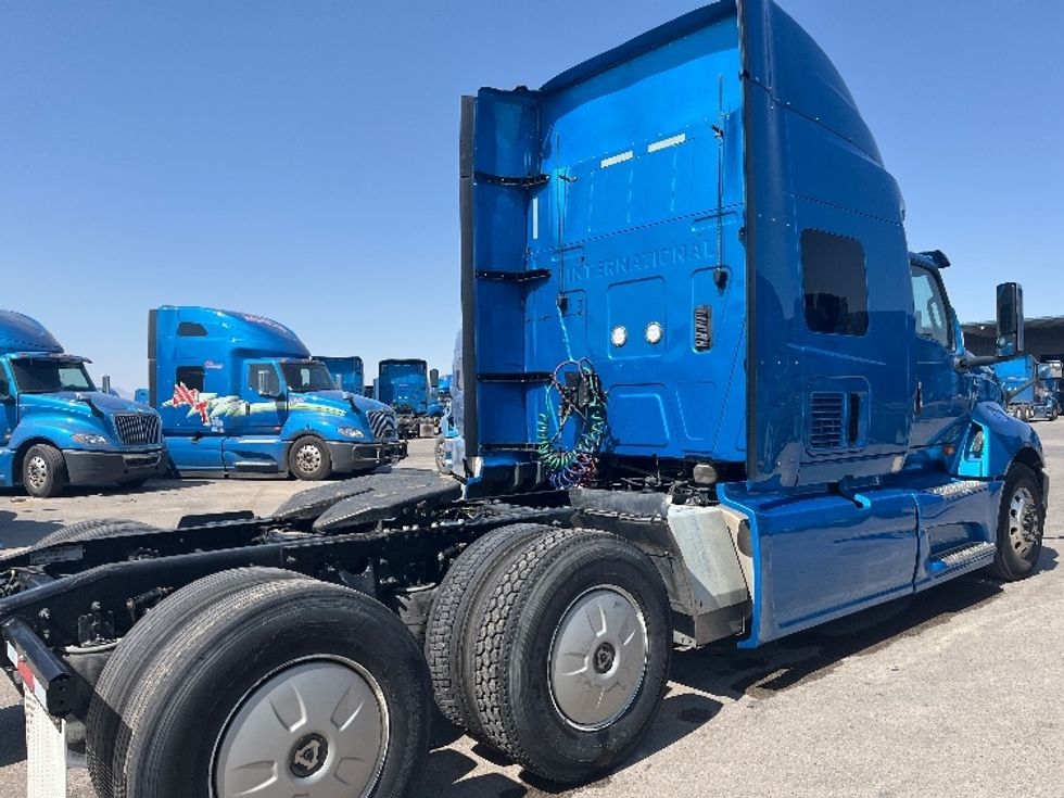 Sleeper Tractor-Heavy Duty Tractors-International-2020-LT625-El Paso-TX-715,534\n\t\tmiles-$ 30,500 - Image 7